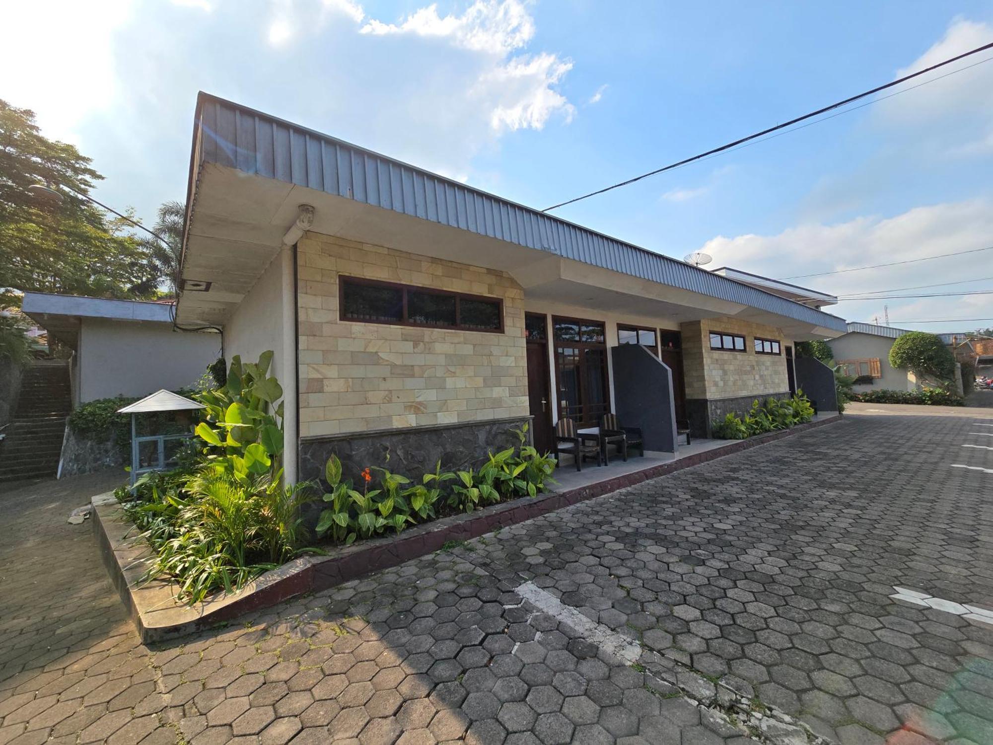 Kusma Hotel Bandungan Semarang Extérieur photo