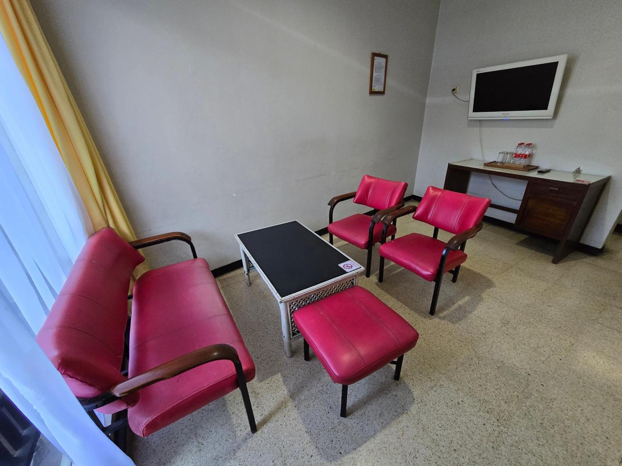 Kusma Hotel Bandungan Semarang Extérieur photo