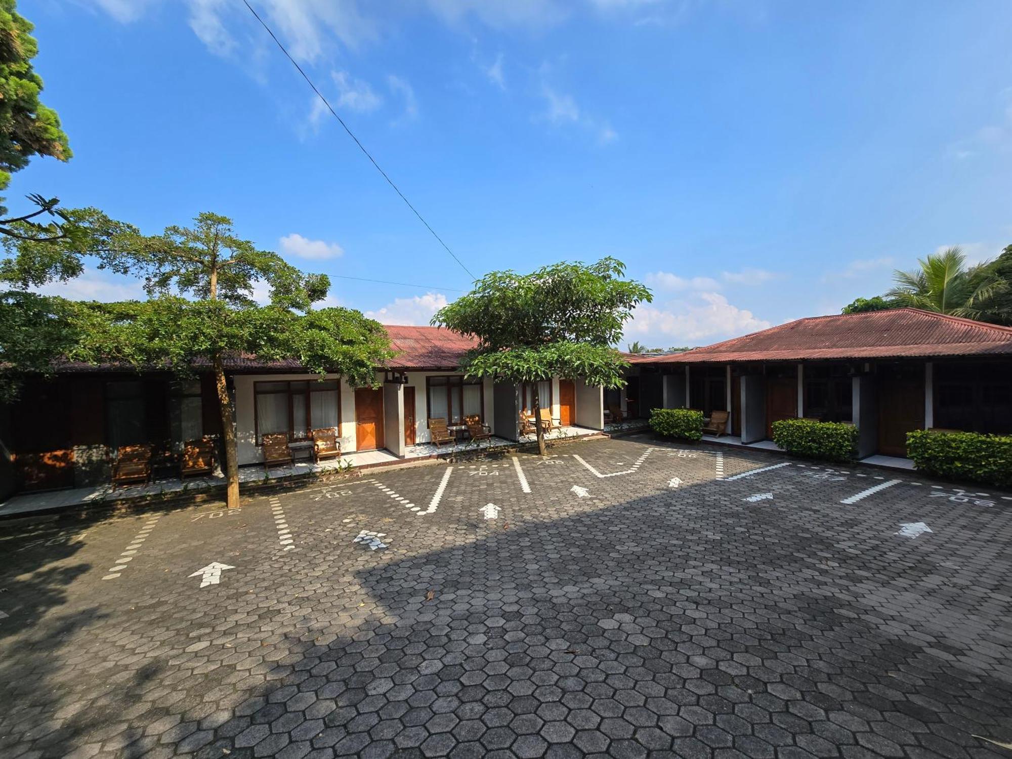Kusma Hotel Bandungan Semarang Extérieur photo