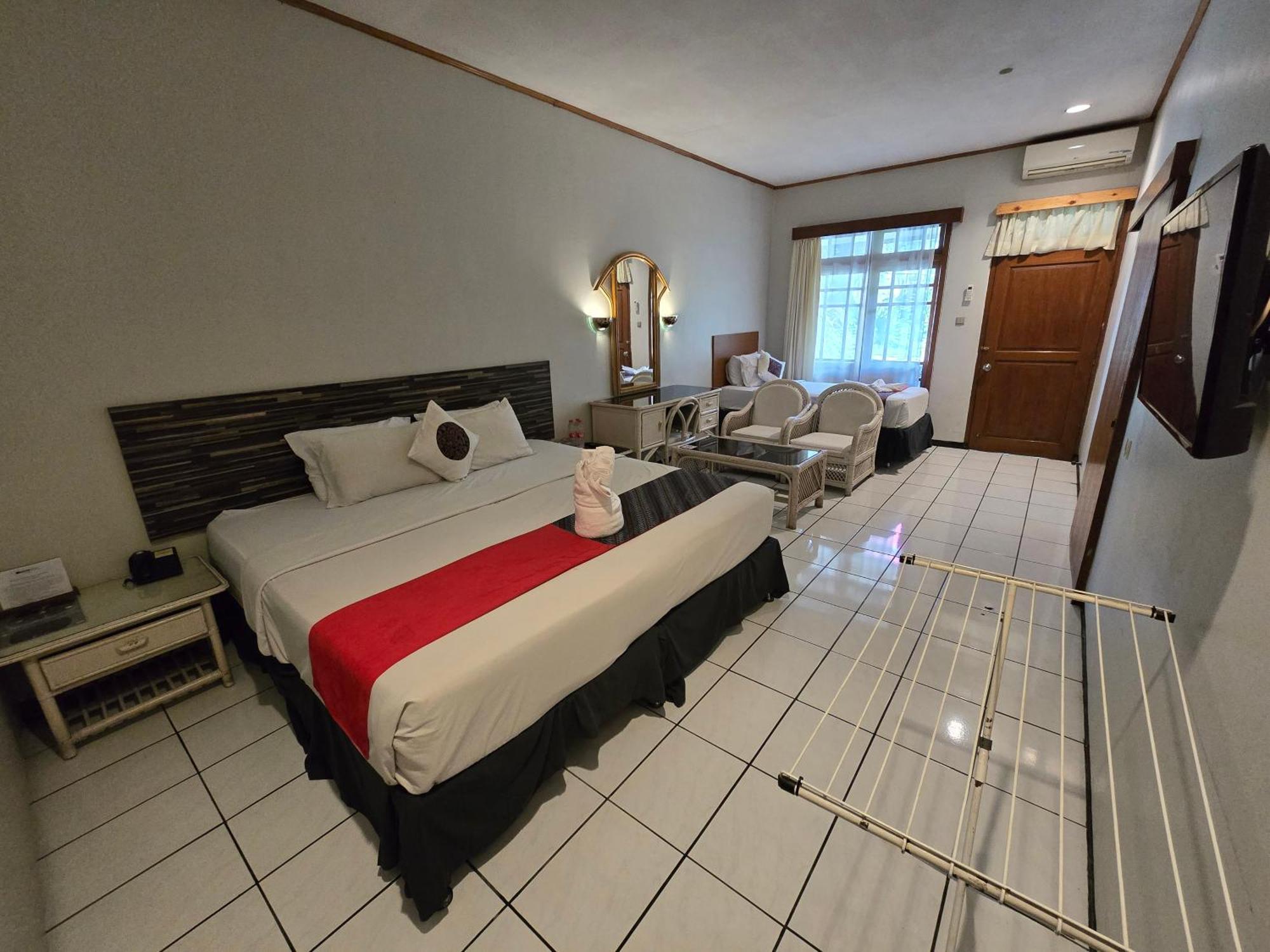 Kusma Hotel Bandungan Semarang Extérieur photo