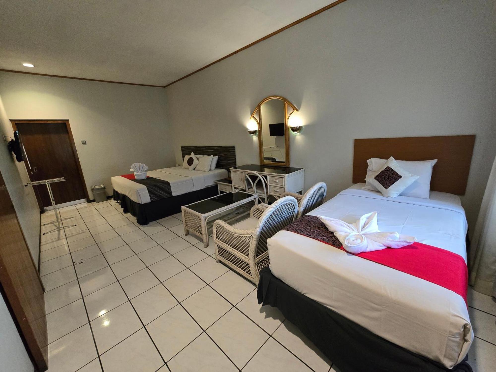 Kusma Hotel Bandungan Semarang Extérieur photo