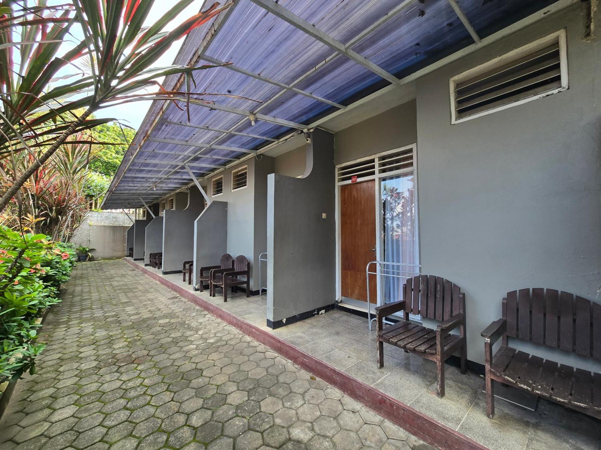 Kusma Hotel Bandungan Semarang Extérieur photo